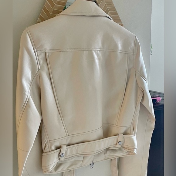NWOT ARITZIA WILFRED FAUX LEATHER MOTO JACKET in BIRCH / Size M - Picture 3 of 13